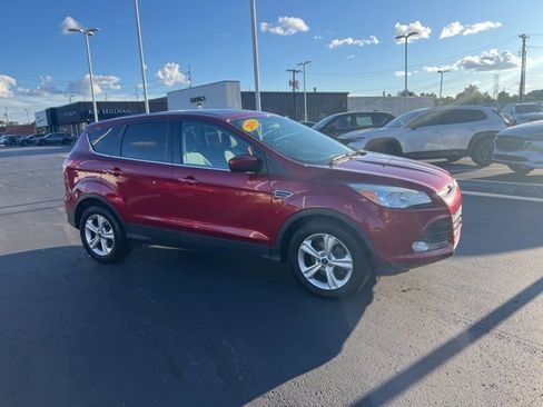 Used 2014 Ford Escape SE image 3