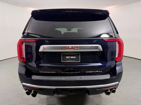 Used 2023 GMC Yukon Denali w/ Denali Reserve Package image 6