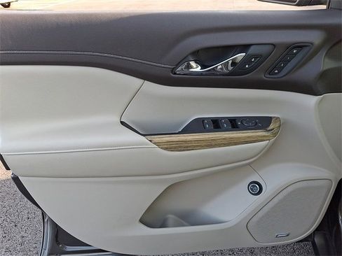 Used 2019 GMC Acadia Denali w/ Technology Package image 15