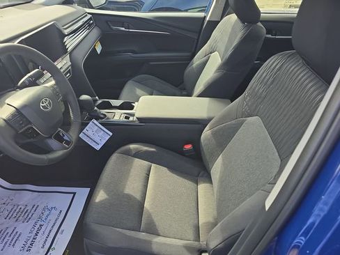 Used 2026 Toyota Camry LE w/ Convenience Package image 14
