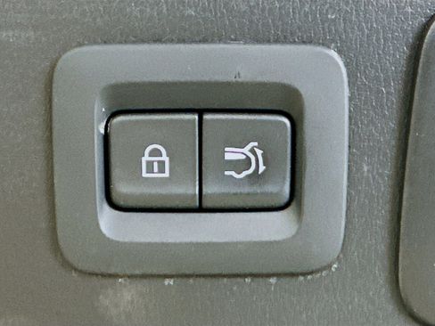 Used 2025 MAZDA CX-90 3.3 Turbo w/ Preferred Package image 33