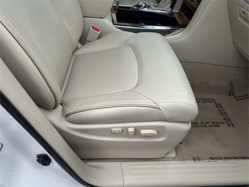 Used 2014 INFINITI QX80 Base w/ Theater Package image 15