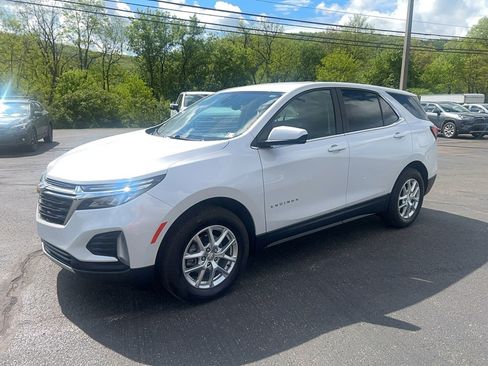Used 2022 Chevrolet Equinox LT image 3