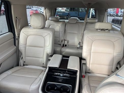 Used 2020 Lincoln Navigator L Reserve w/ Luxury Package image 28