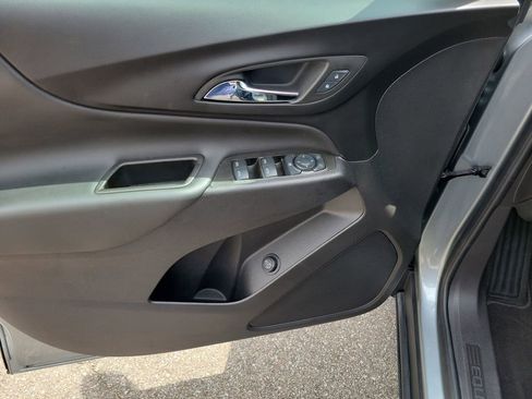 Used 2024 Chevrolet Equinox LT image 25