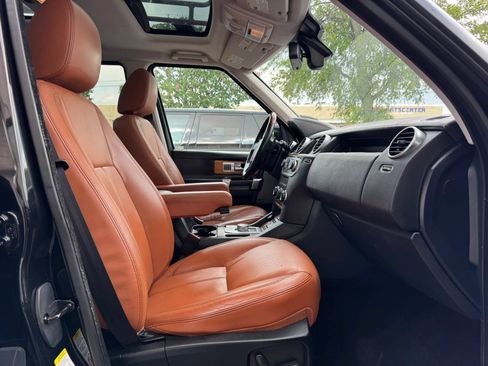 Used 2016 Land Rover LR4 HSE LUX AWD/4WD image 27