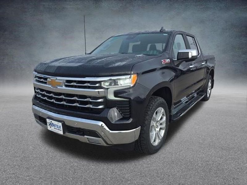 Certified 2022 Chevrolet Silverado 1500 LTZ w/ LTZ Convenience Package II image 1