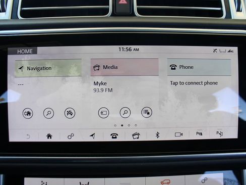 Used 2020 Land Rover Range Rover SV Autobiography Dynamic image 16