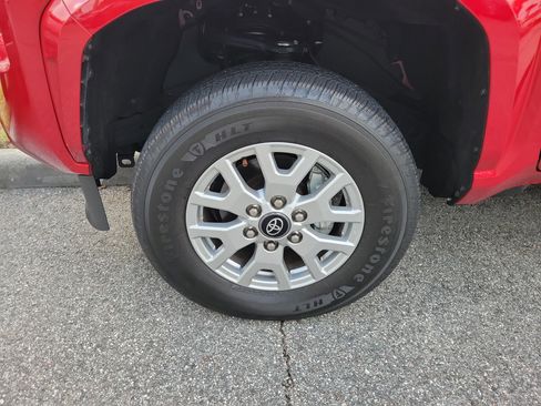 Used 2025 Toyota Tacoma SR image 28