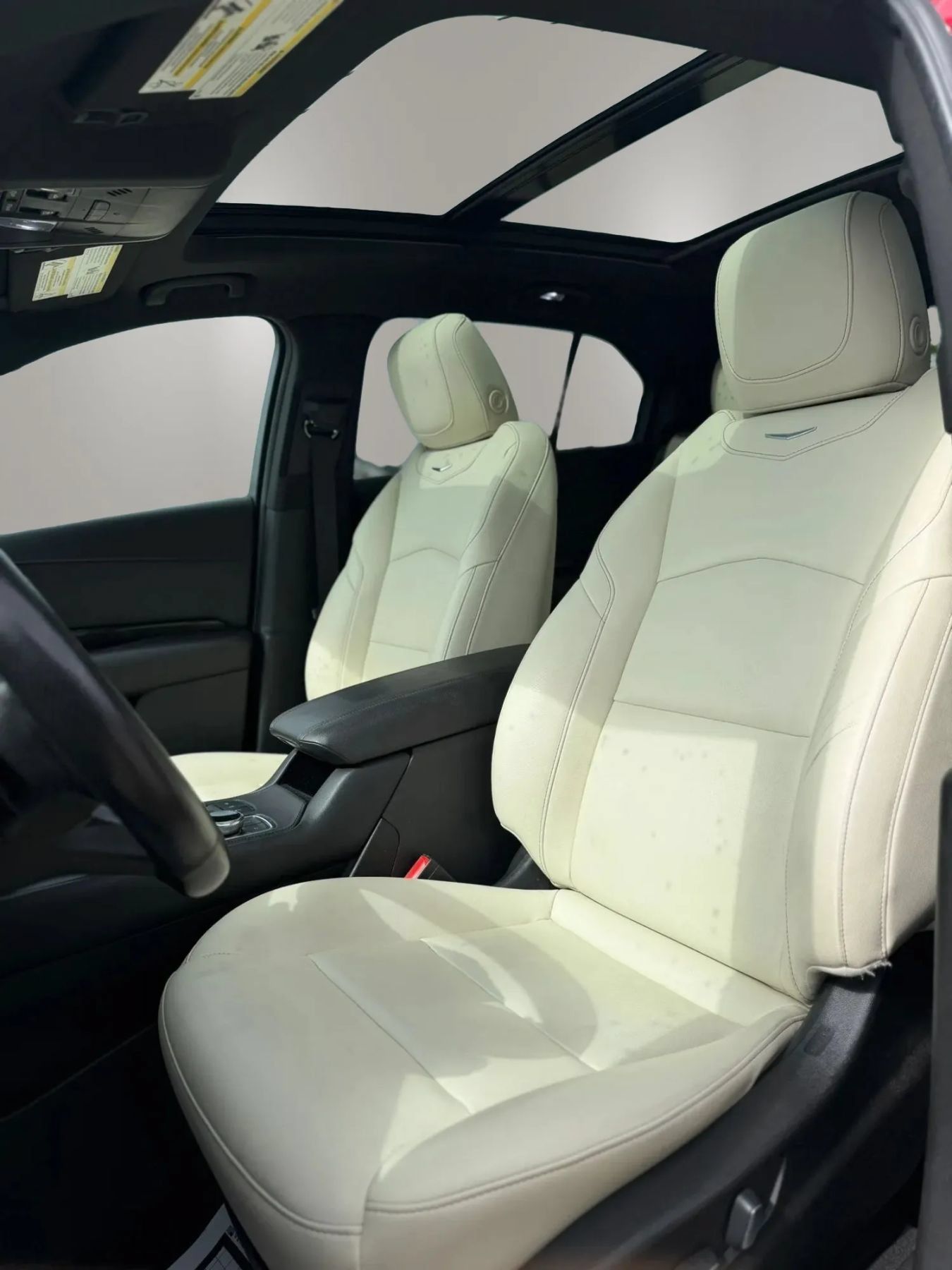 Used 2019 Cadillac XT4 Sport w/ Driver Assist Package FWD image 11