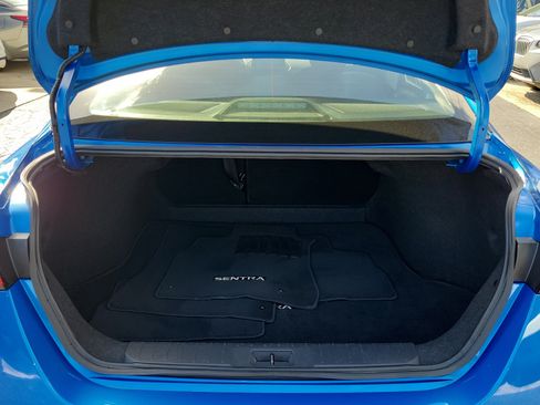 Certified 2024 Nissan Sentra SV FWD image 10