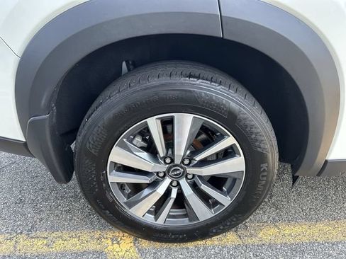 Certified 2024 Nissan Pathfinder SL AWD/4WD image 12