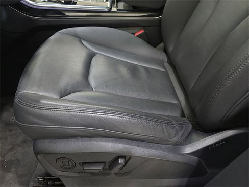 Used 2023 Audi Q7 2.0T Premium w/ Towing Package image 29