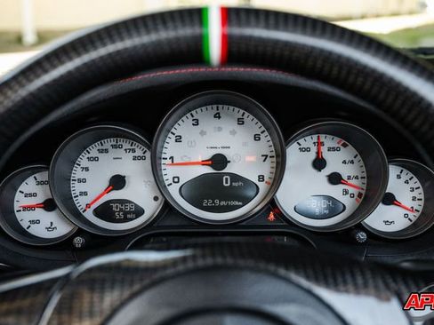 Used 2005 Porsche 911 Carrera S image 9