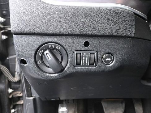 Used 2016 Dodge Charger SE AWD/4WD image 30