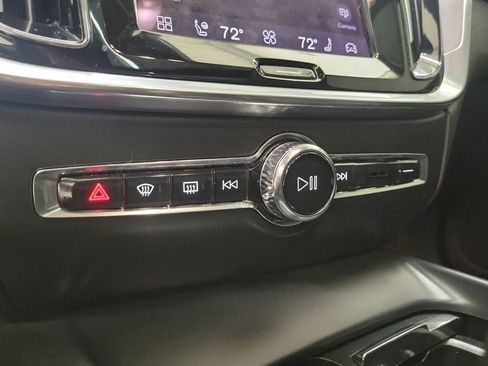 Certified 2024 Volvo S60 B5 Core image 29