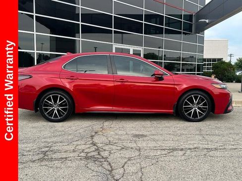 Used 2023 Toyota Camry SE FWD image 2
