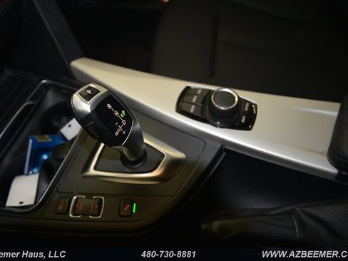 Used 2018 BMW 320i Sedan image 28