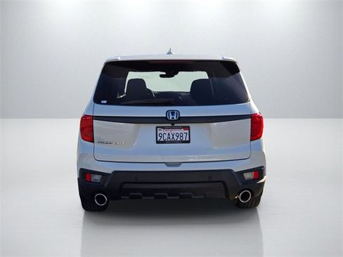 Used 2022 Honda Passport EX-L image 5