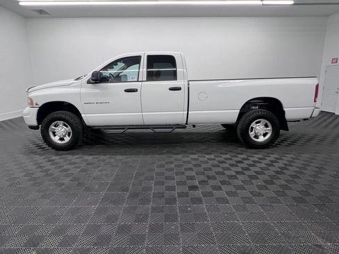 Used 2003 Dodge Ram 2500 Truck ST AWD/4WD image 2