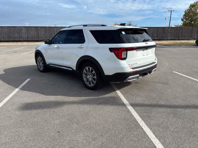 Used 2025 Ford Explorer Platinum RWD image 3