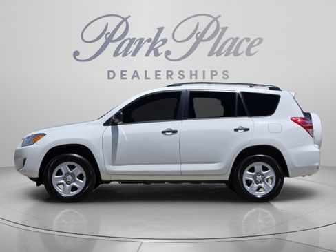 Used 2012 Toyota RAV4 FWD w/ Value Pkg image 2