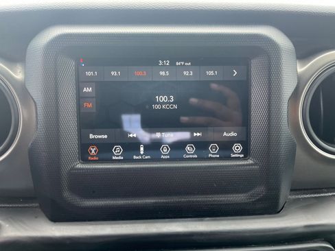 Used 2023 Jeep Wrangler Sport image 21