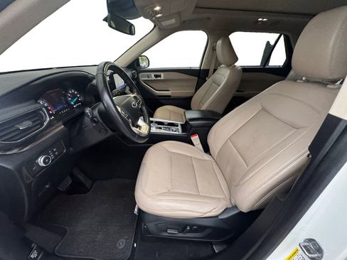 Used 2021 Ford Explorer Limited w/ Equipment Group 301A image 10