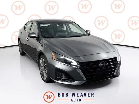 Used 2023 Nissan Altima 2.5 SL AWD/4WD image 1