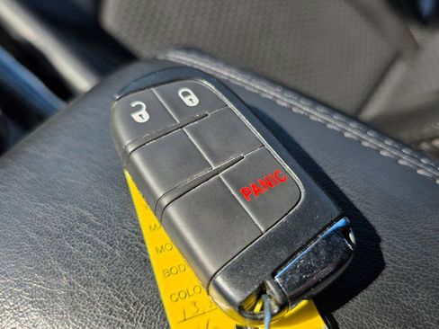 Used 2023 Jeep Compass Altitude image 27