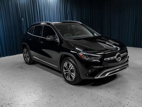 New 2025 Mercedes-Benz GLA 250 image 3