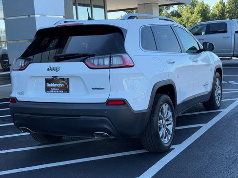 Used 2021 Jeep Cherokee Latitude Lux w/ Comfort/Convenience Group FWD image 4