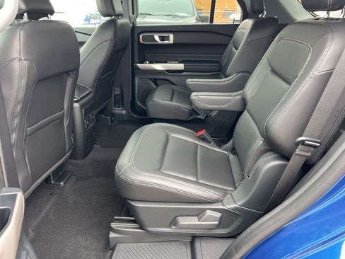 Certified 2023 Ford Explorer XLT w/ Equipment Group 202A image 20