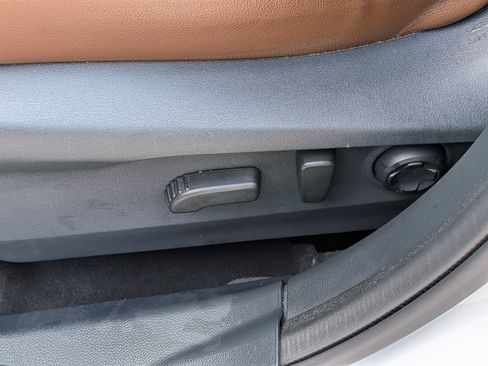 Certified 2025 Subaru Outback Touring XT AWD/4WD image 22