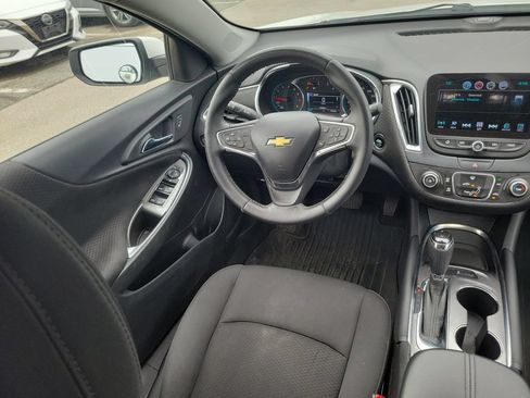 Used 2016 Chevrolet Malibu LT FWD image 7