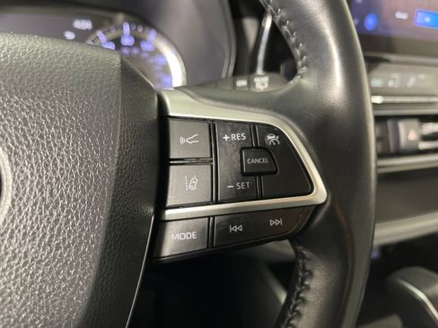 Certified 2023 Toyota Highlander LE image 27