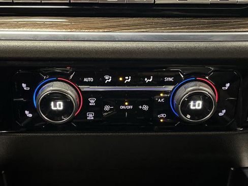 Used 2024 Chevrolet Silverado 1500 RST image 20