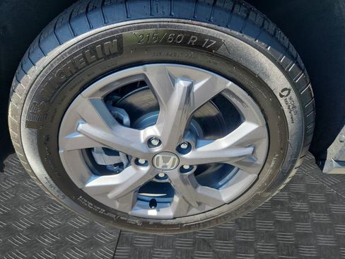 Certified 2026 Honda HR-V LX image 14