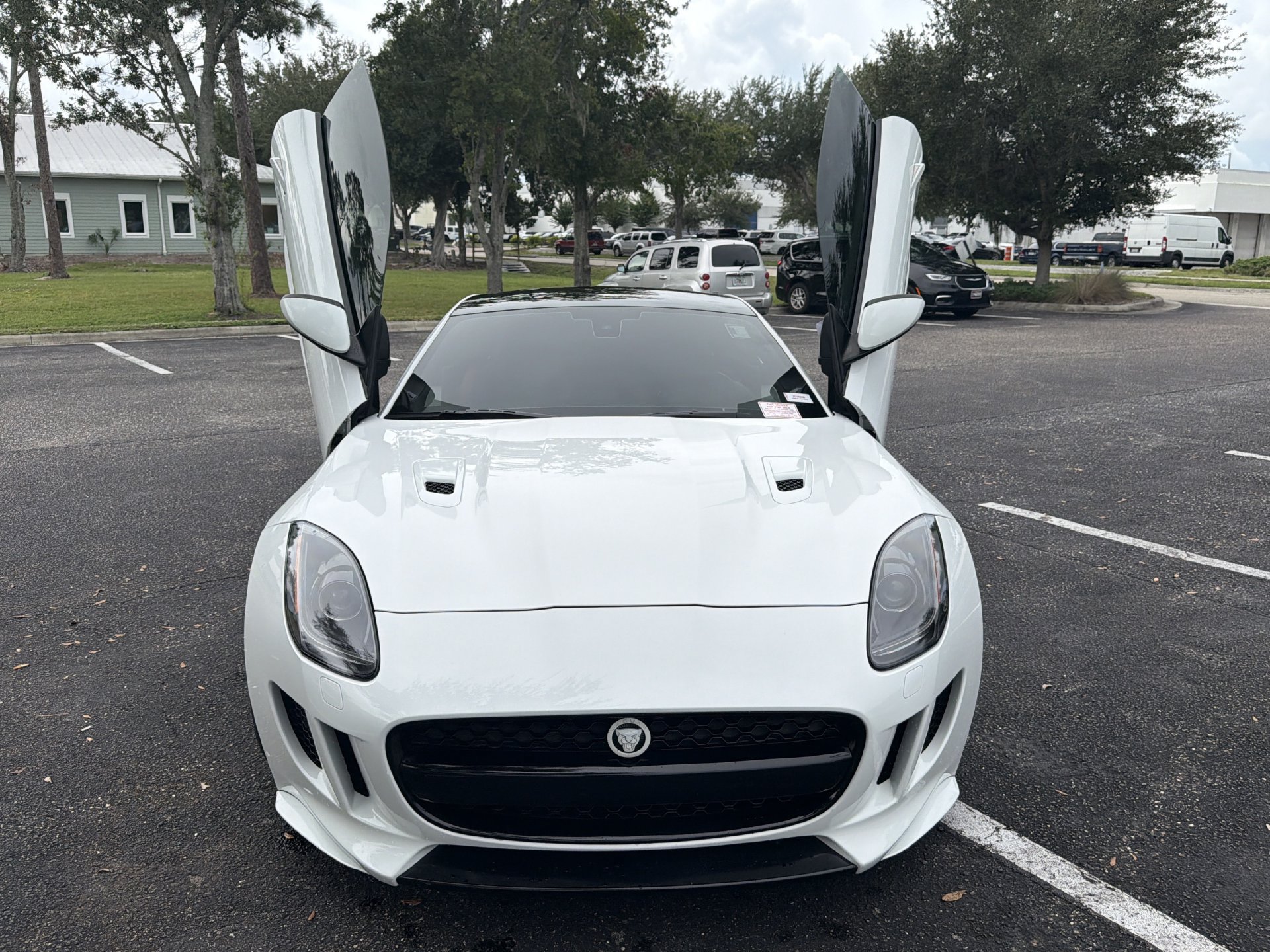 Used 2016 Jaguar F-TYPE R AWD/4WD image 20