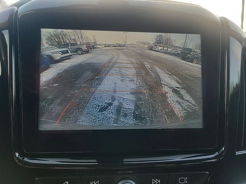 Used 2018 Chevrolet Traverse LT image 15