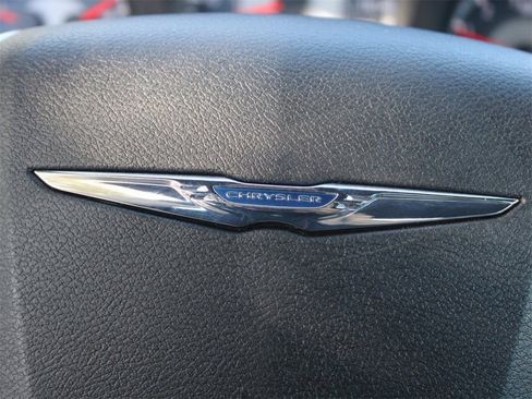 Used 2011 Chrysler 200 Touring image 20