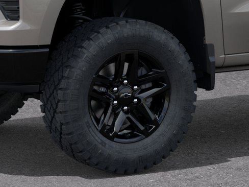 New 2026 Chevrolet Silverado 1500 Custom Trail Boss w/ LPO, Dark Essentials Package image 9