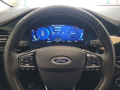 Used 2022 Ford Escape Titanium w/ Titanium Elite Package AWD/4WD image 32