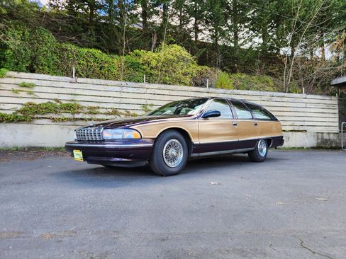 Used 1995 Chevrolet Caprice Classic RWD image 12