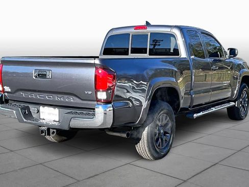 Used 2020 Toyota Tacoma SR5 image 10