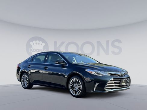 Used 2017 Toyota Avalon XLE FWD image 8