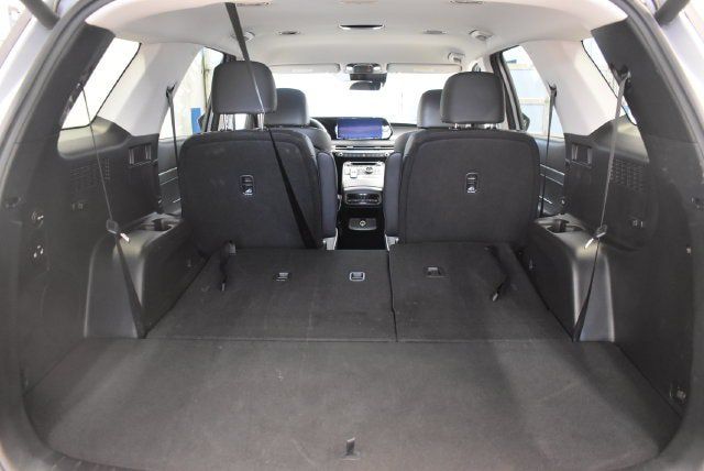Used 2025 Hyundai Palisade SEL AWD/4WD image 16