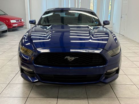 Used 2015 Ford Mustang Coupe image 2