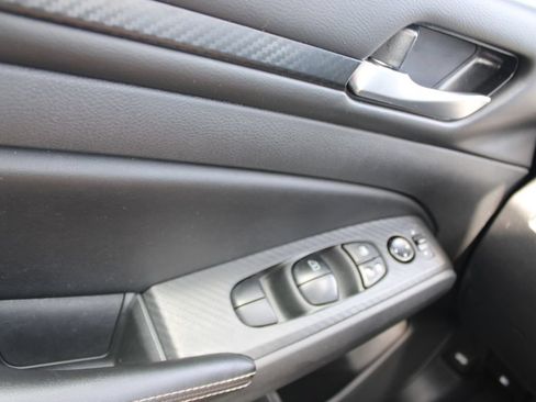 Used 2024 Nissan Altima 2.5 SV FWD image 42