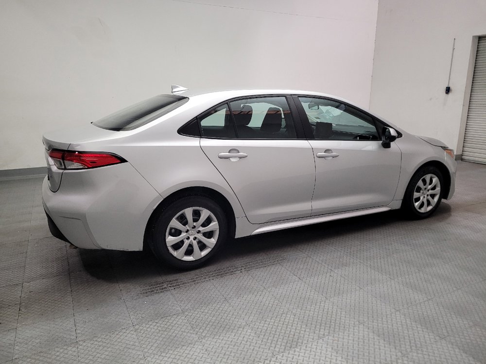 Used 2025 Toyota Corolla LE FWD image 11